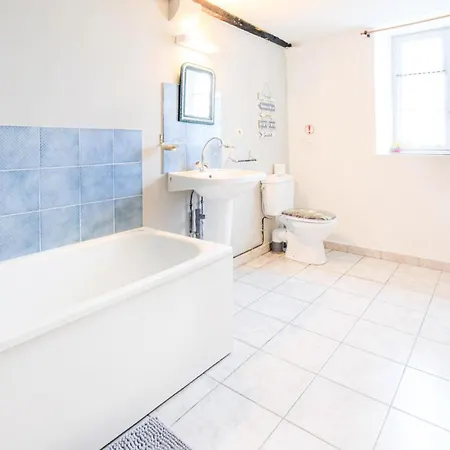 Stunning In St, Germain Du Pert With Kitchen * Saint-Germain-du-Pert